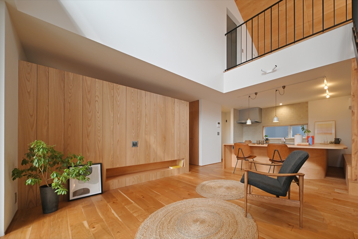 吹き抜けLDK全景