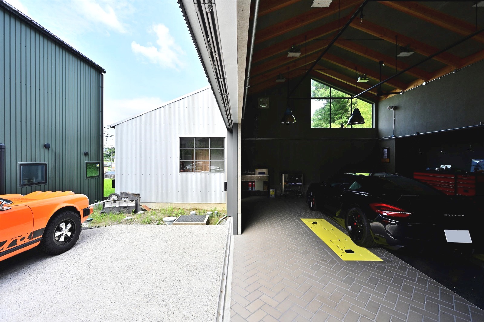 H’s garage