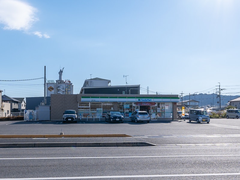 ファミリーマート 栗東下鈎店